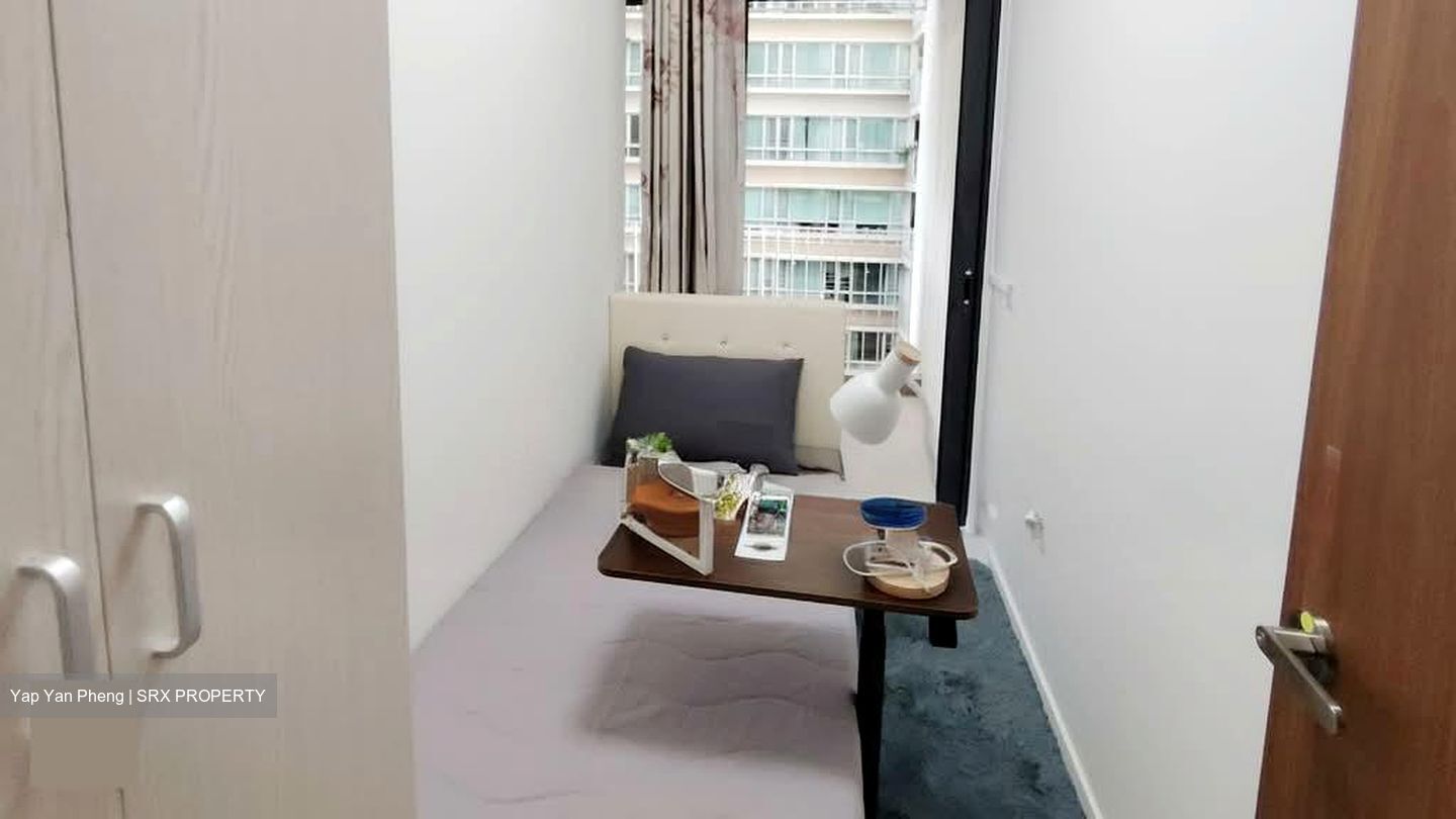 The Lakefront Residences (D22), Condominium #561224361